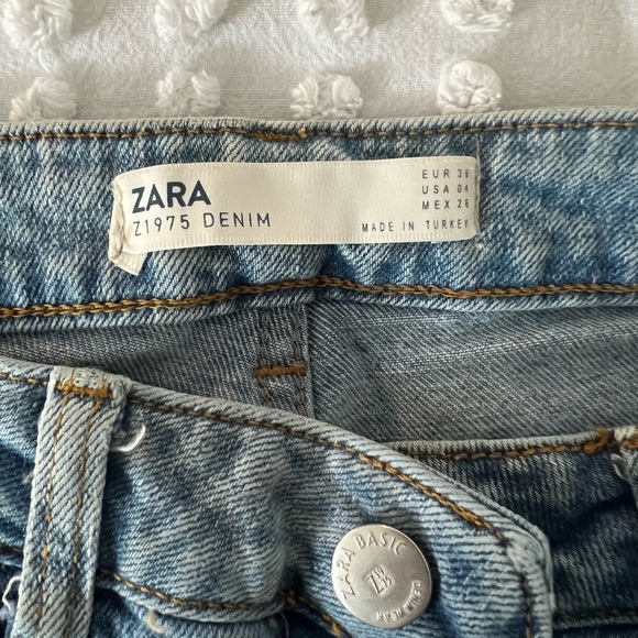 Zara straight leg high waist jeans - Picture 3 of 4